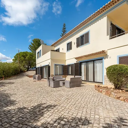 Willa Quinta Dos Loendros By Algarve Holidays
