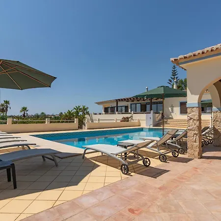 Willa Quinta Dos Loendros By Algarve Holidays