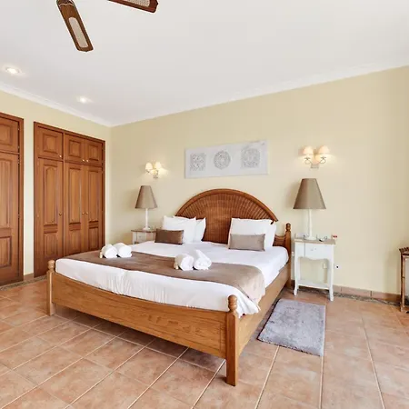 Quinta Dos Loendros By Algarve Holidays