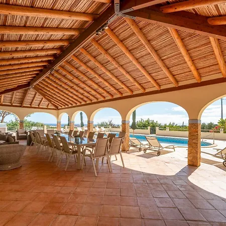 Villa Quinta Dos Loendros By Algarve Holidays *